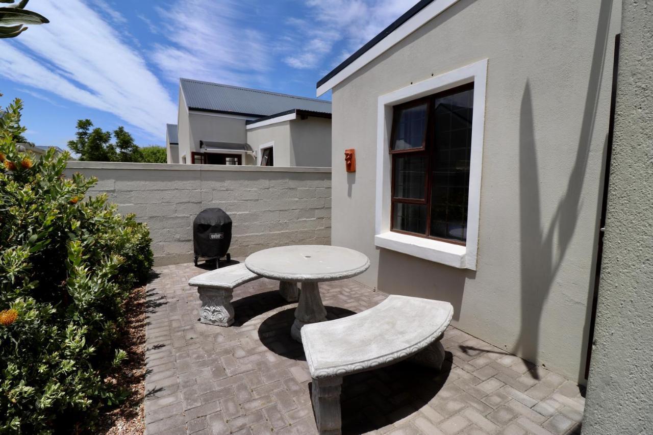 Carole'S Cottage Hermanus Buitenkant foto